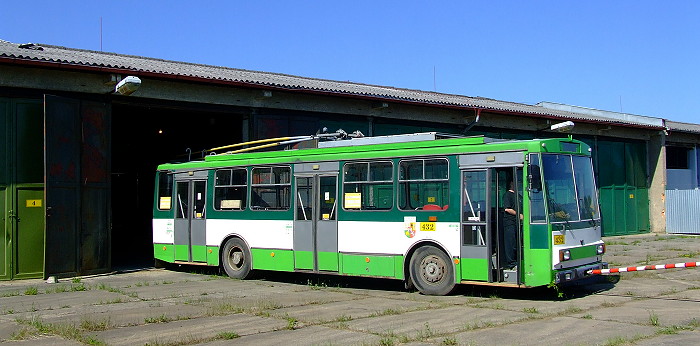 Trolejbus 14Tr ev. č. 432 po přetahu do Strašic
