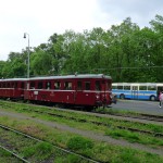 Historický motorový vlak "Hurvínek" přijel do Mirošova, kde na něj už vyčkává Karosa ŠL. 18.5.2013, Michal Kouba.